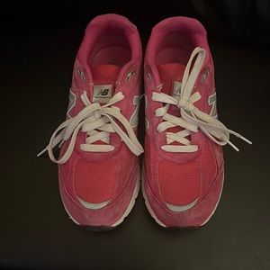 Pink new balance size 7Y (big kids)